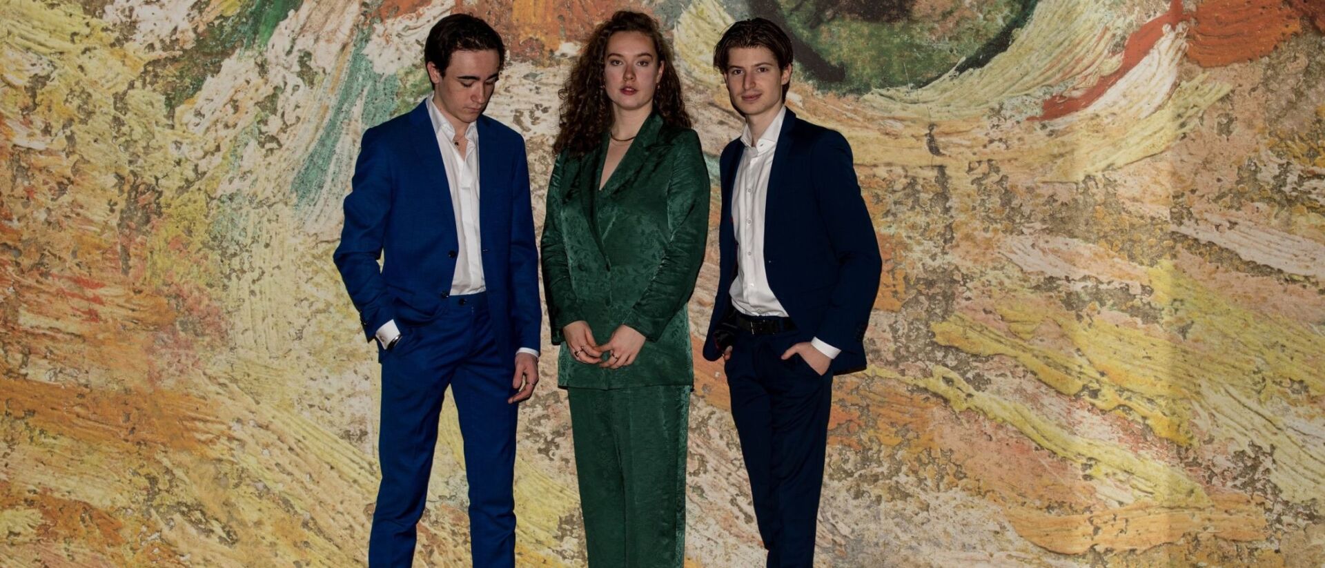 Je ziet het van gogh trio staan voor een digitaal schilderwerk