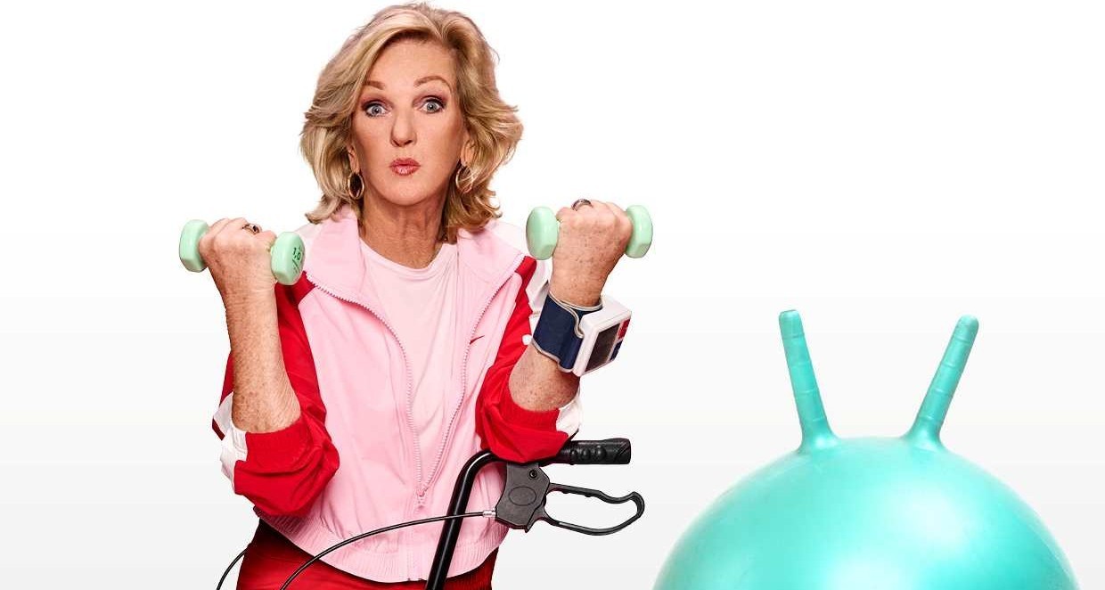 Tineke Schouten met gewicht in haar hand