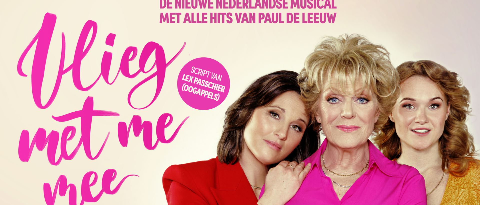 Brigitte Heitzer, Simone Kleinsma en Lisa Schol in musical Vlieg Met Me Mee van MediaLane Theater